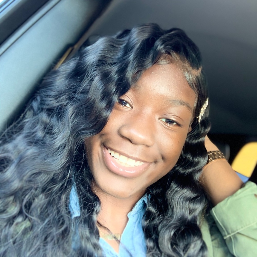 Meet your Posher, Lakerrya